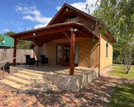 Ferienhaus Tiszavirag Vendeghaz