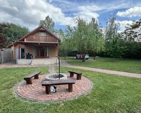 Dom wakacyjny Tiszavirag Vendeghaz Tiszaug